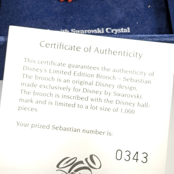 Disney's limited edition Sebastian the Crab brooch - Picture 2 of 3